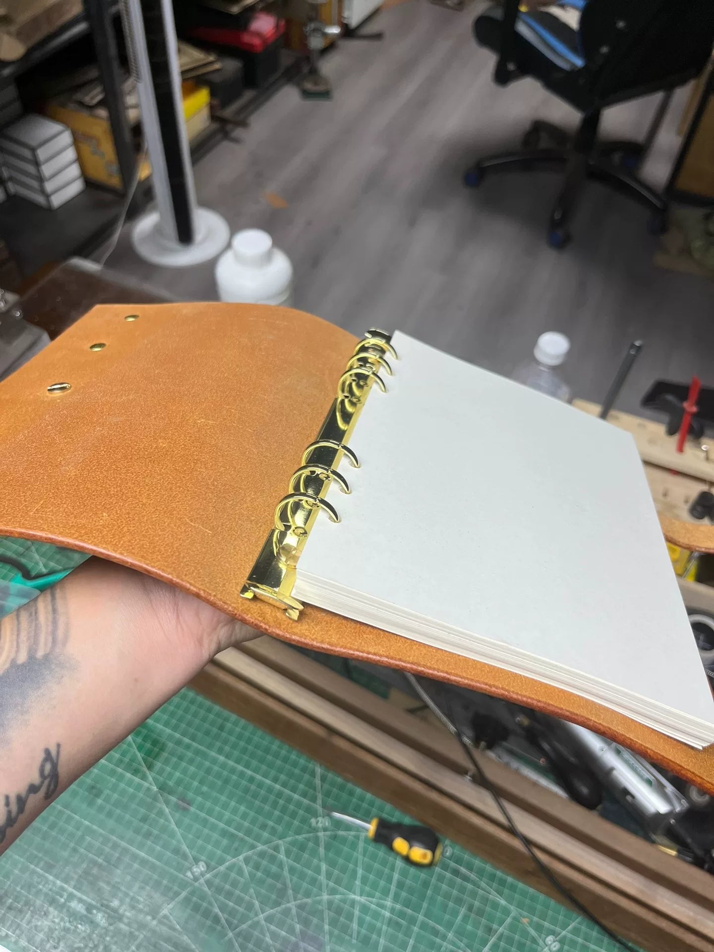 Horwen style oil wax leather A5 made of 4mm single layer thickness…