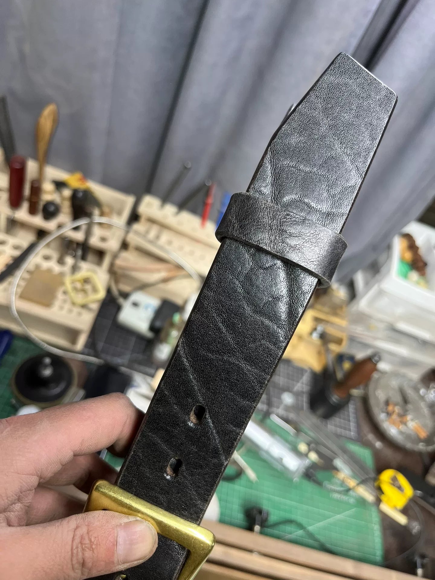 5.5mm thick handmade belt imported from North America black dyed bi…