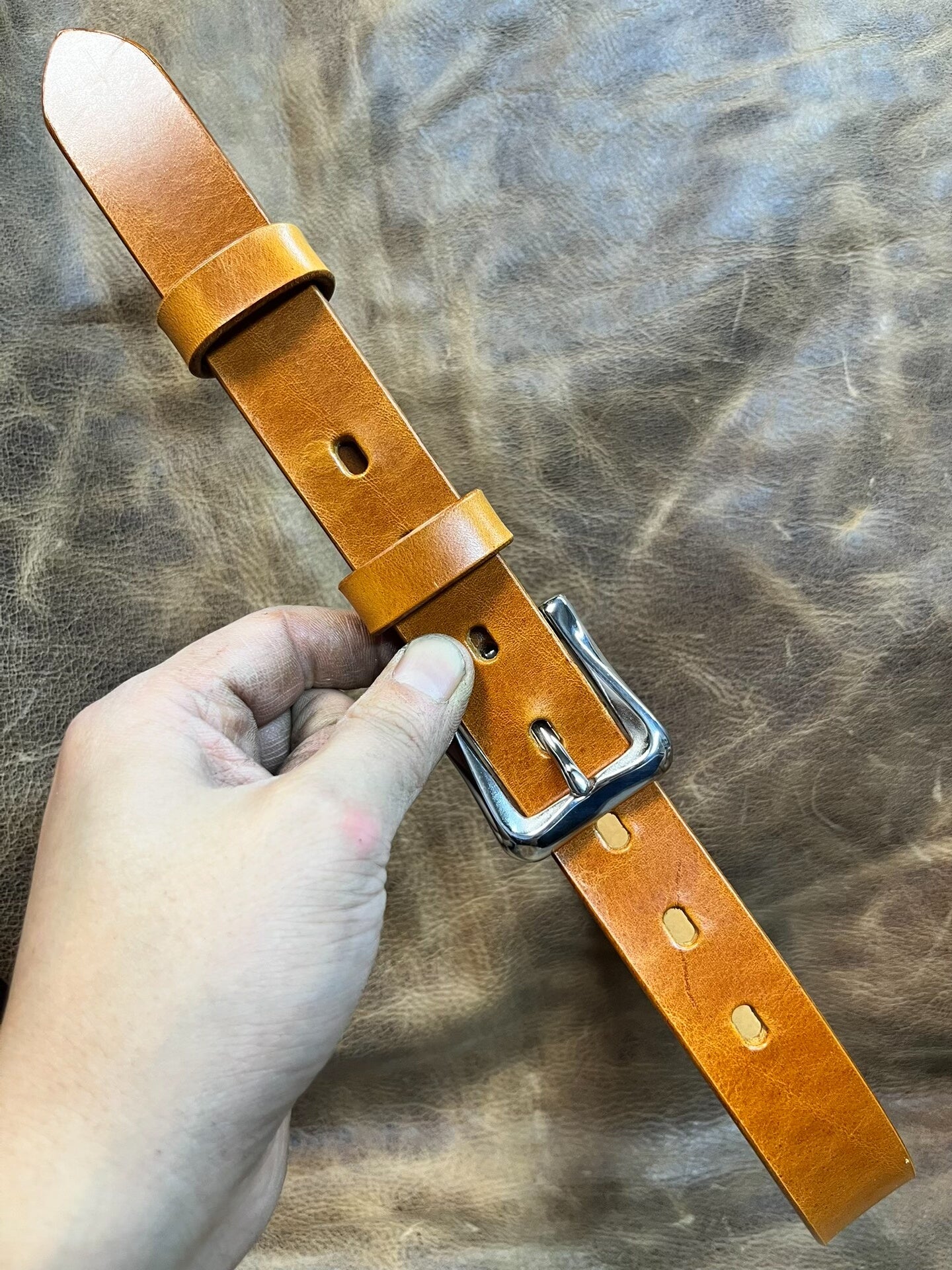 3cm Wide Genuine Top-Grain Leather Weightlifting Belt — Custom