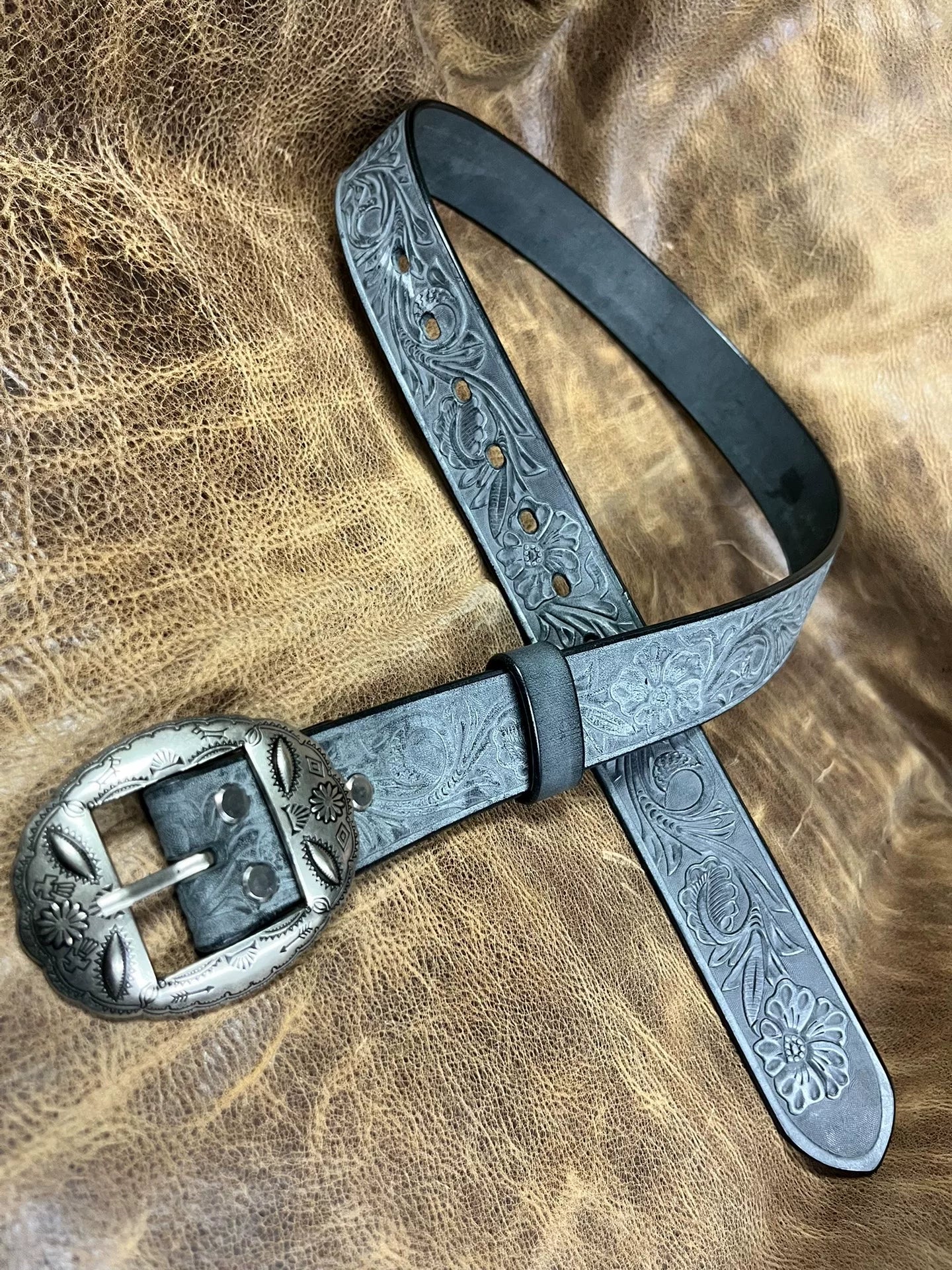 Customized Italian horse rein carving handmade belt