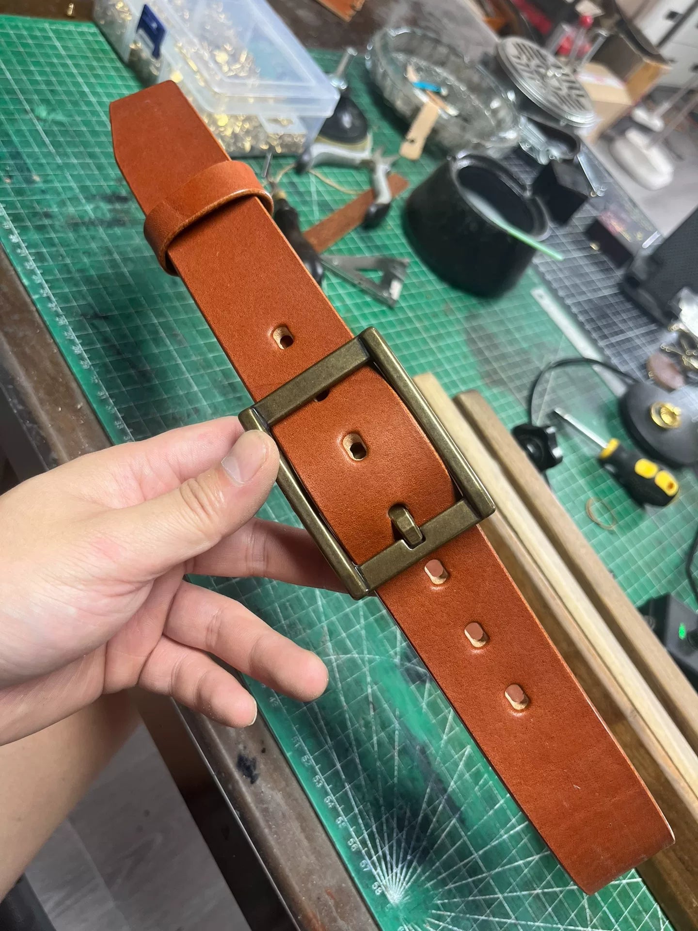 Caramel brown saddle leather handmade belt belt first layer cowhide…