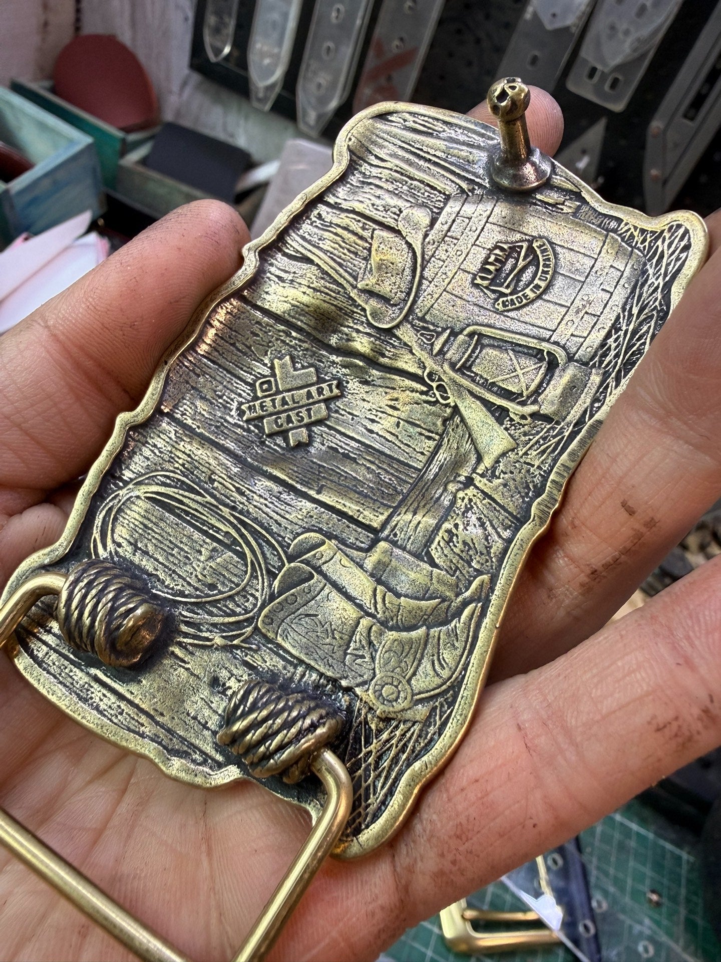 Pure copper Western-Cuba buckle