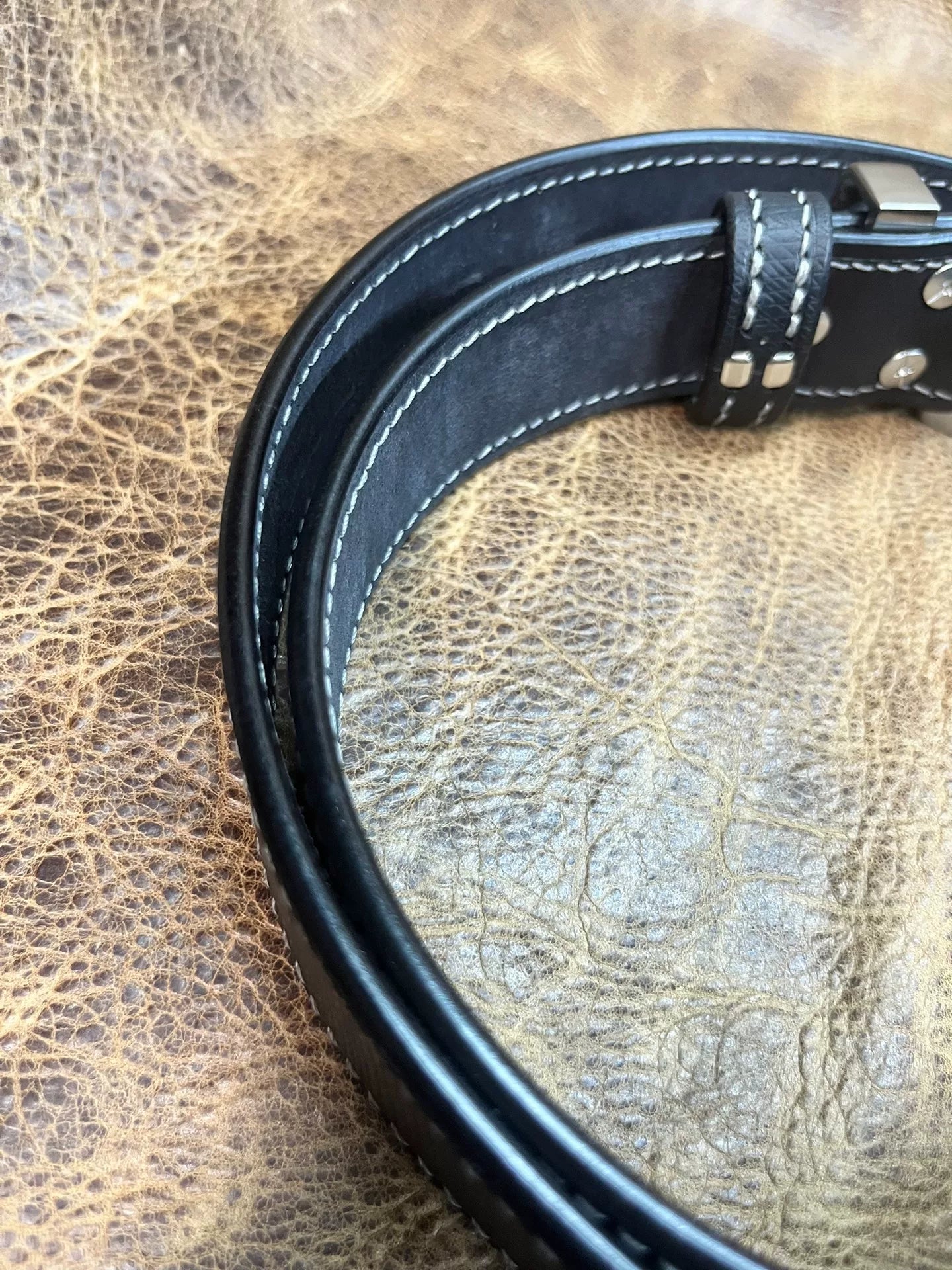 Imported Italian saddle vegetable-tanned leather with replica gadfl…