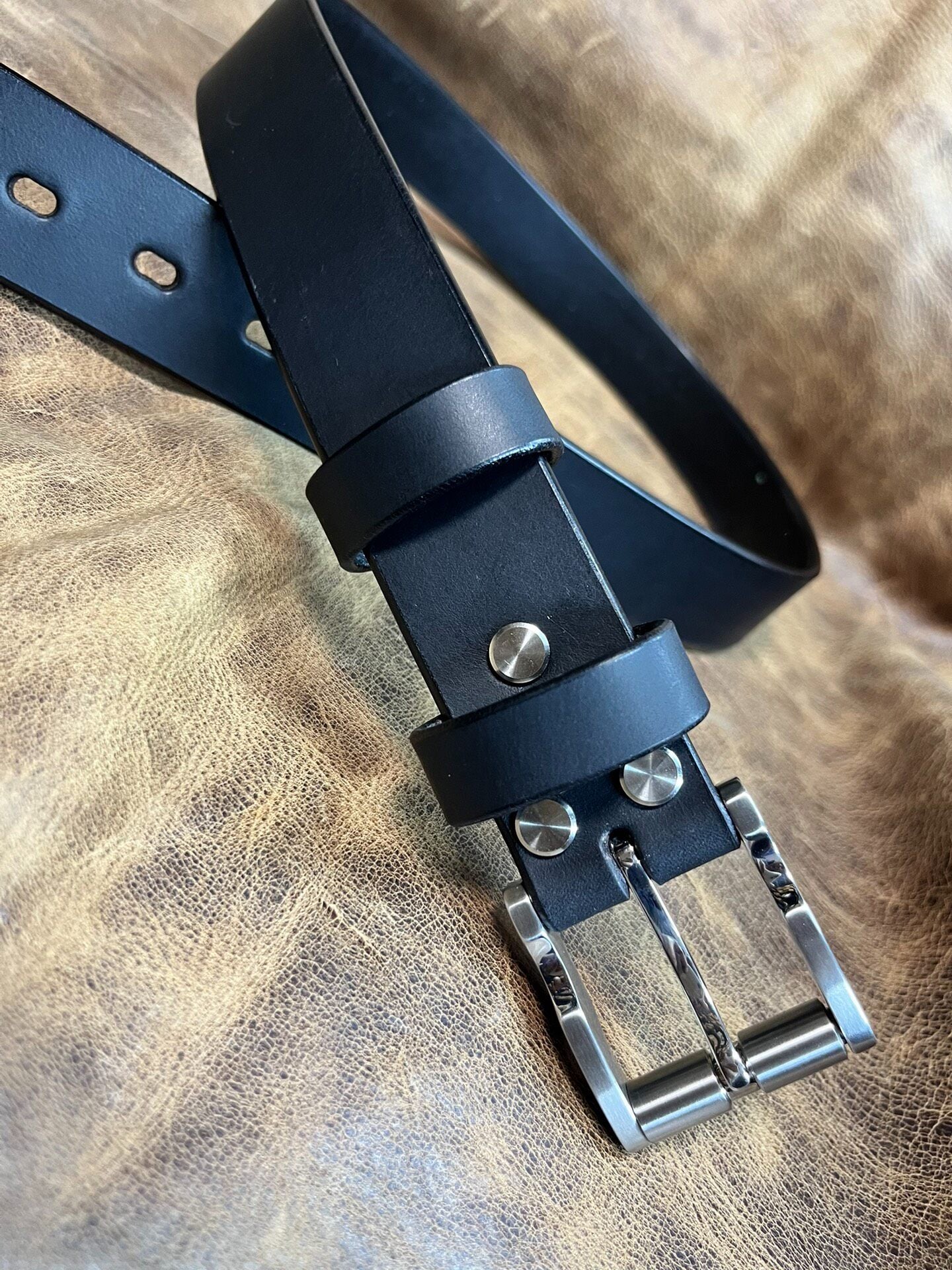 11oz Italian Tuscany Veg-Tan Saddle Leather Belt – 316L Stainless Steel Wire-Cut Buckle | 1.34in Wide | Black Handmade