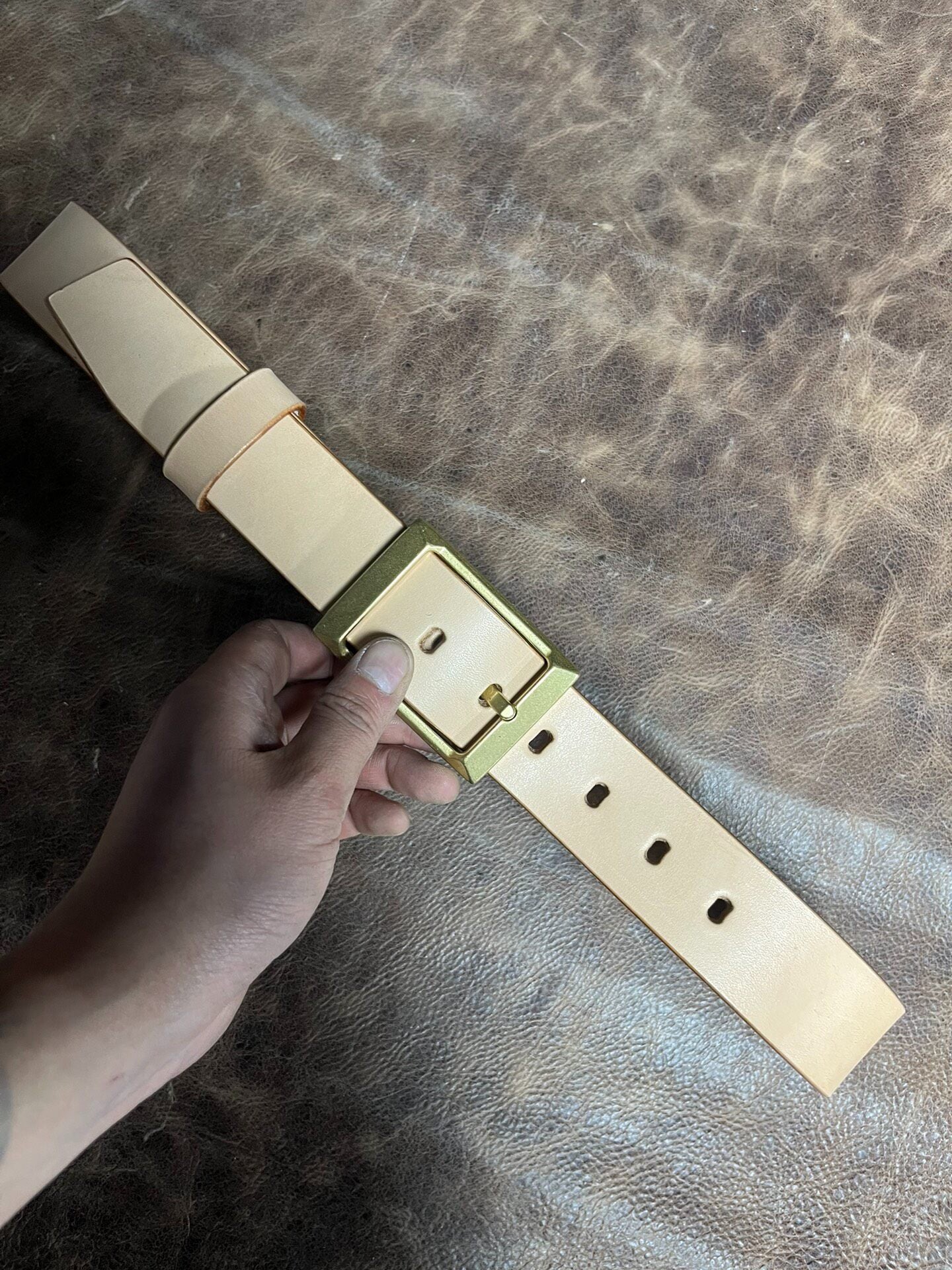 Natural Tan American Skirting Leather Belt – One-Piece Fold | Handmade Custom