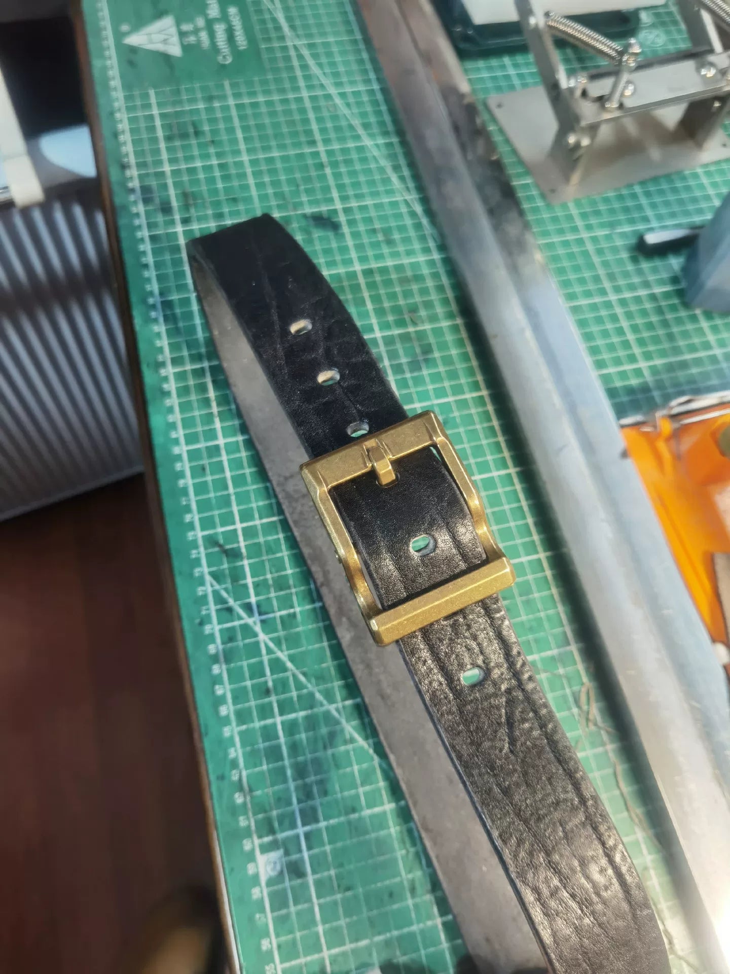 Genuine first-layer cowhide belt