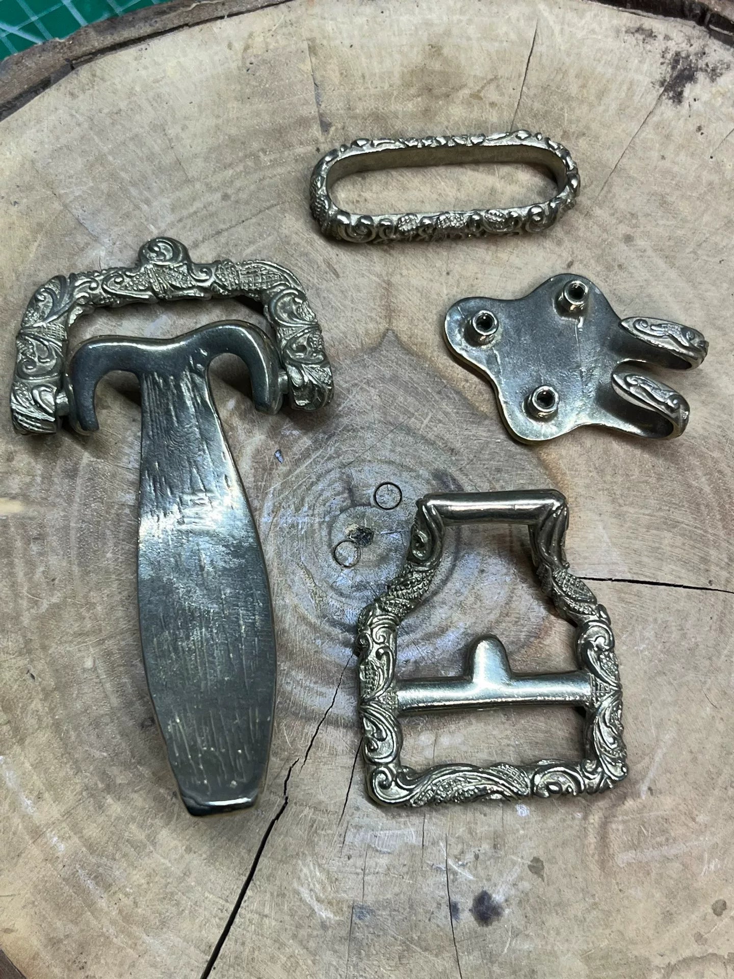 The cavalry buckled. Solid white copper. White copper belt buckle c…