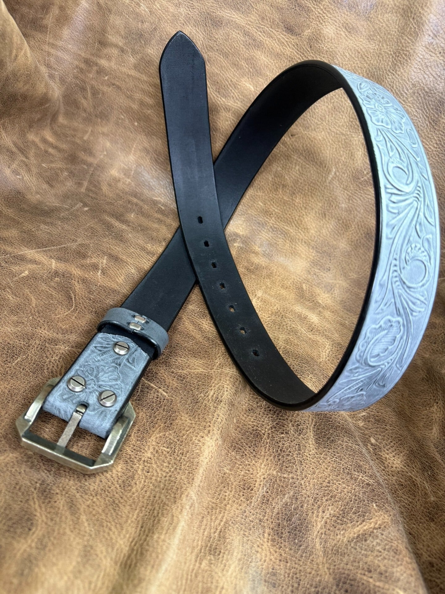 Customized Italian horse-rein carved handmade belt
