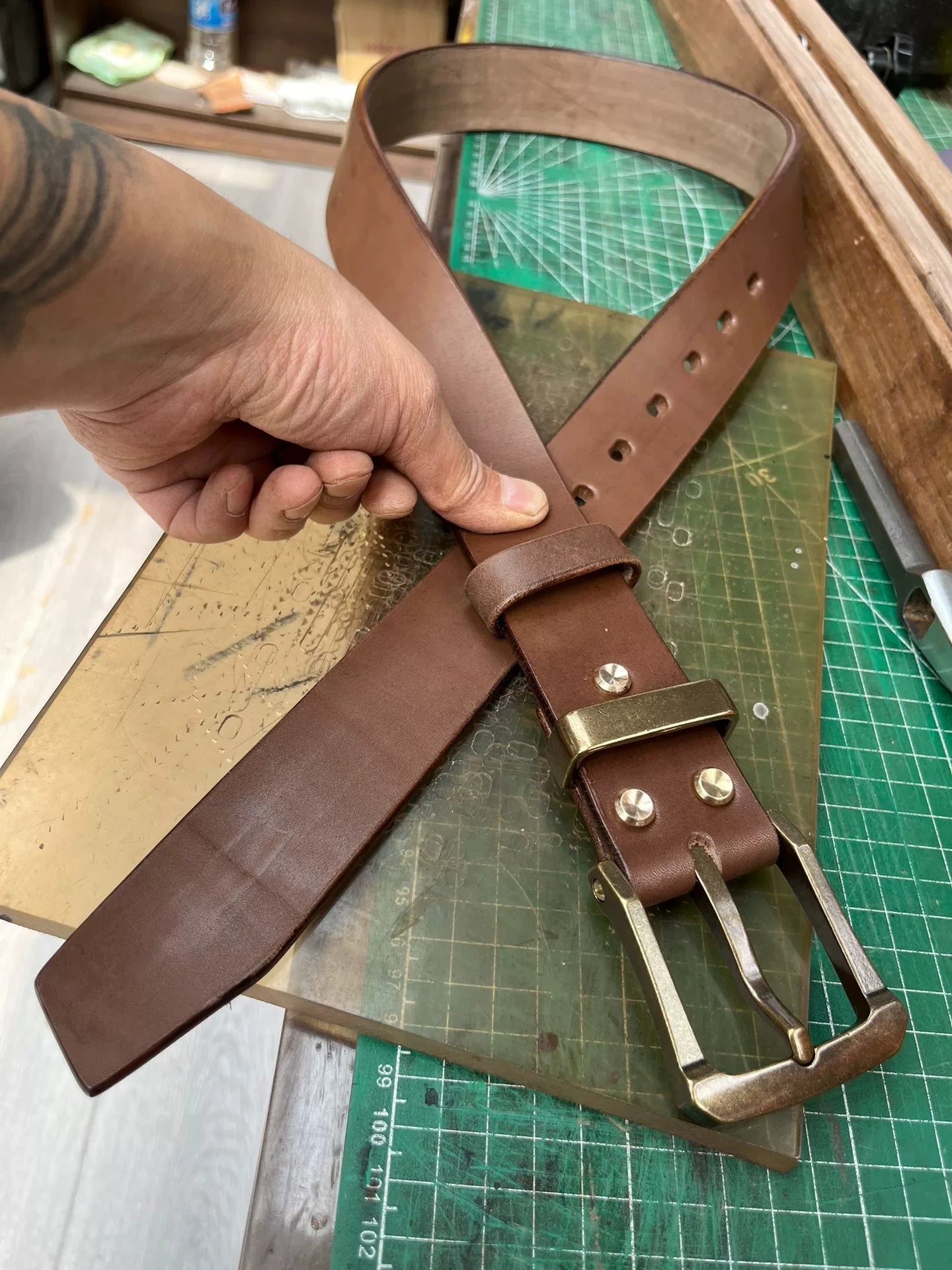 Heavyweight saddle leather gadfly 11th generation brass men's belt…