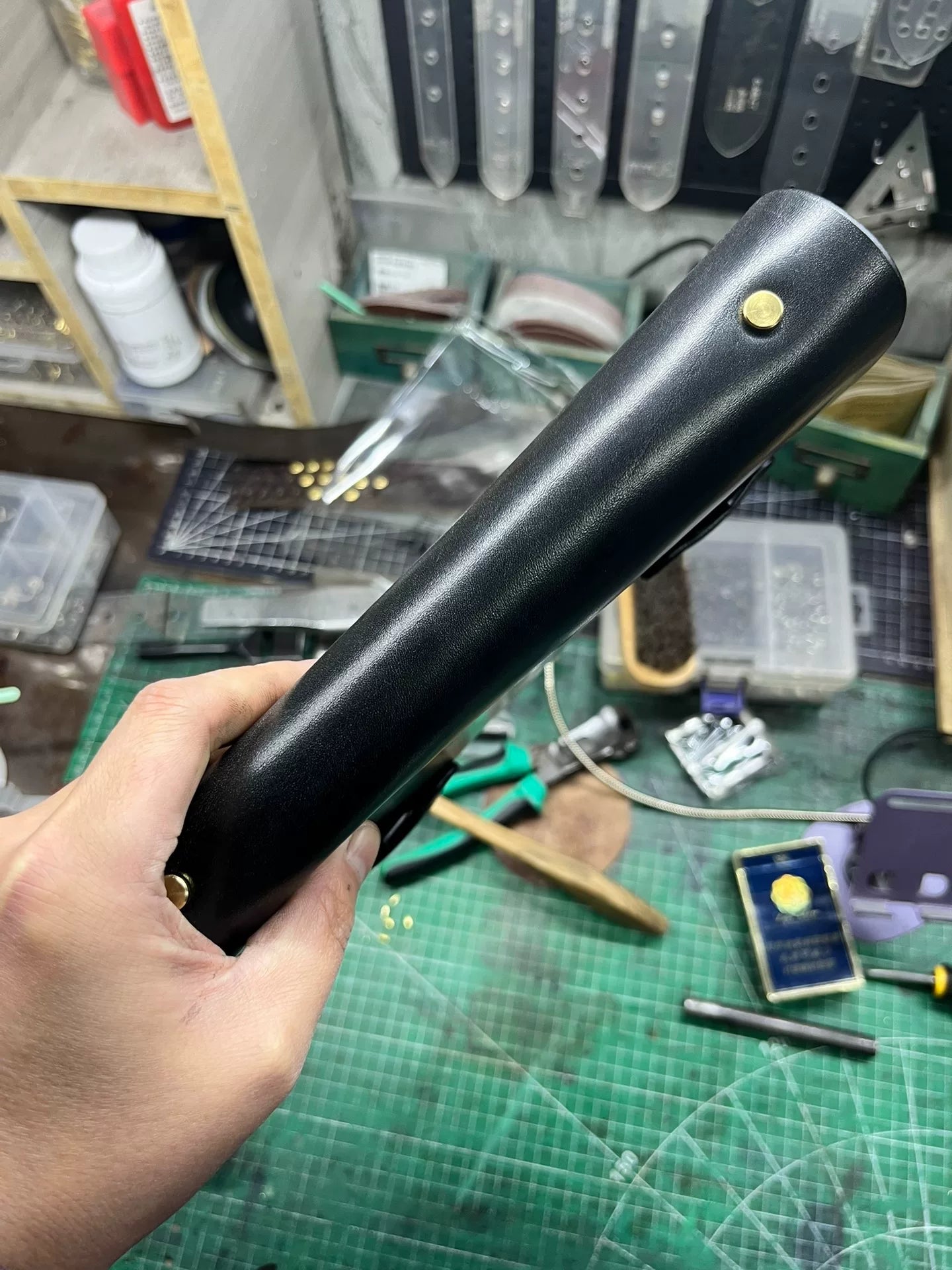 Horwen style oil wax leather B5 made of 4mm single layer thickness…