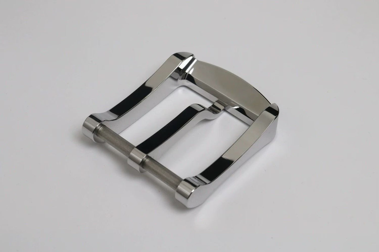Muchen's new M6 is made of 440c material and has a Rockwell hardnes…