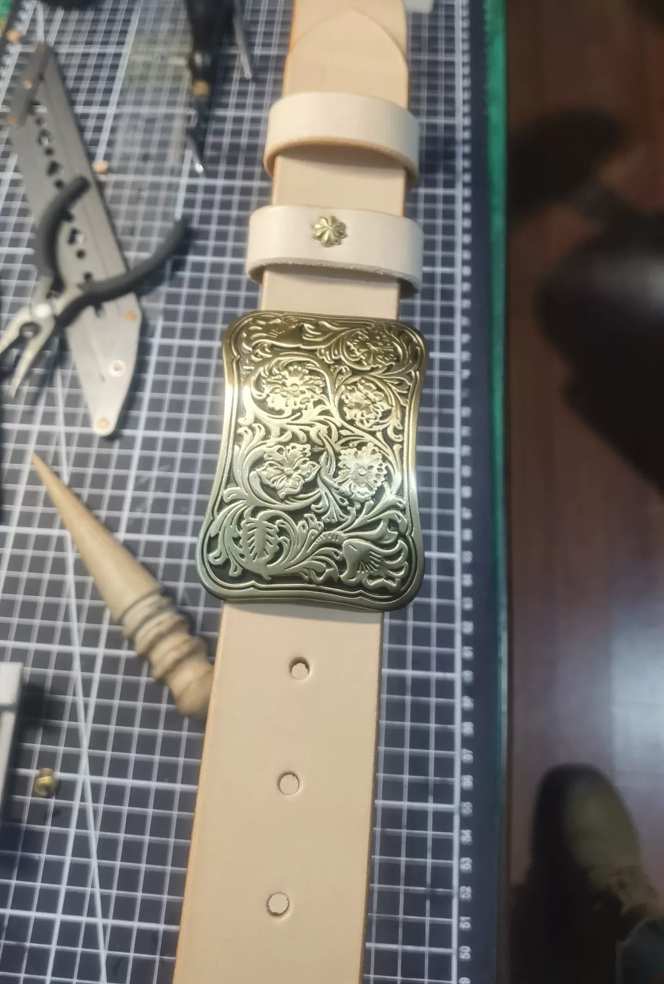 Meian leather handmade belt