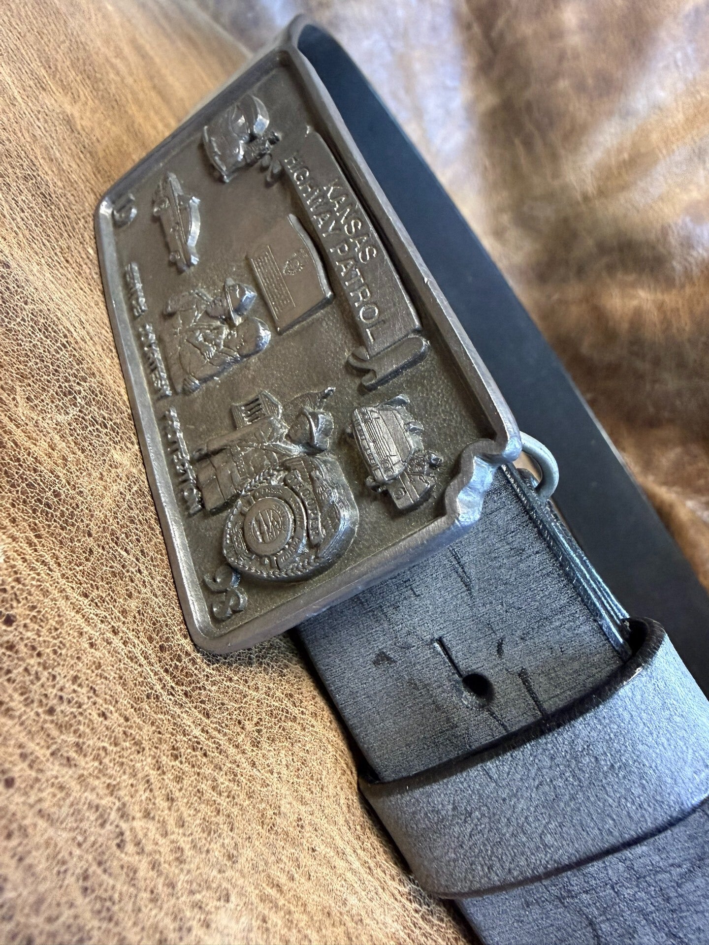 Pre-Owned Tin Plate Buckle with Italian Bridle Leather
