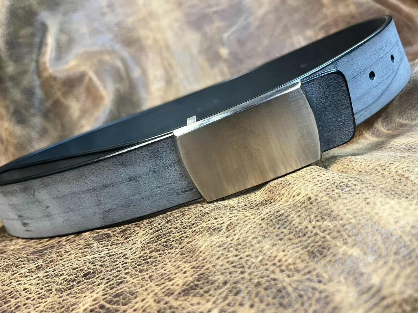 Customized handmade belt with Italian horse rein carvings