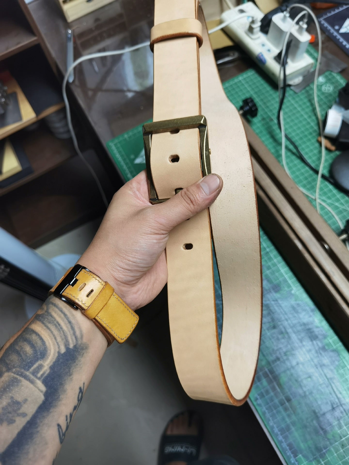 Meian handmade belt, assembled with a replica gadfly buckle