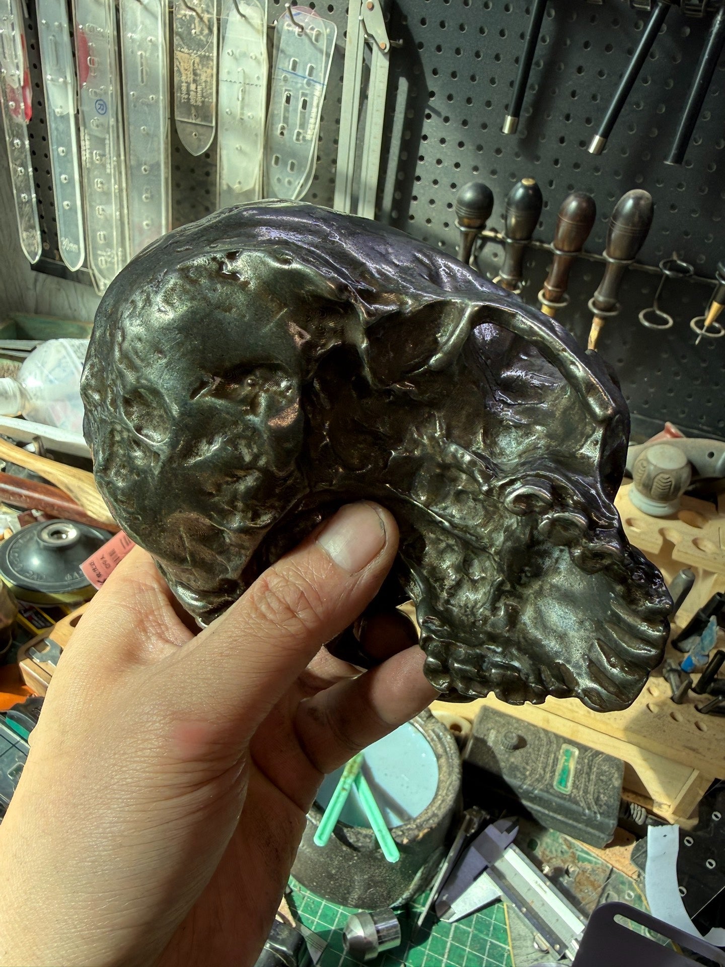 945g solid white copper skull ashtray