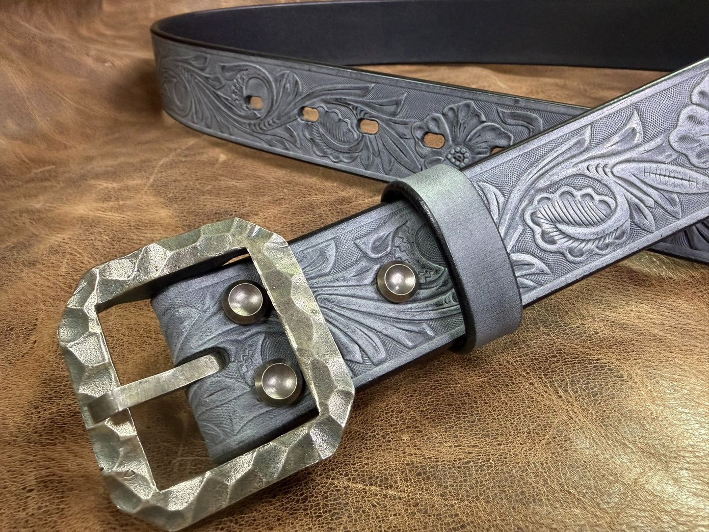 Customized Italian horse-rein carved handmade belt