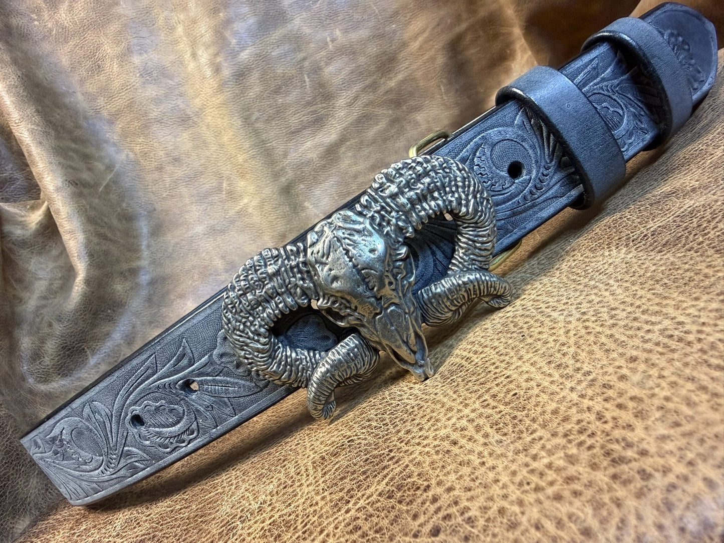 The Italian horse-rein carved handmade belt is custom-made