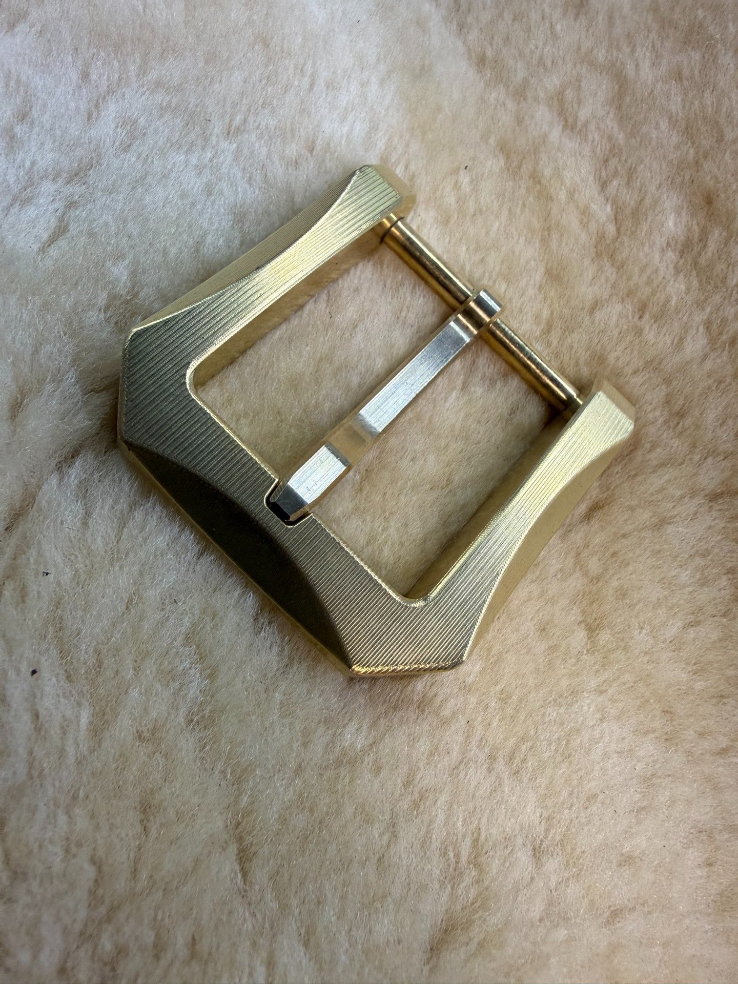Brass wire cut belt buckle D buckle
