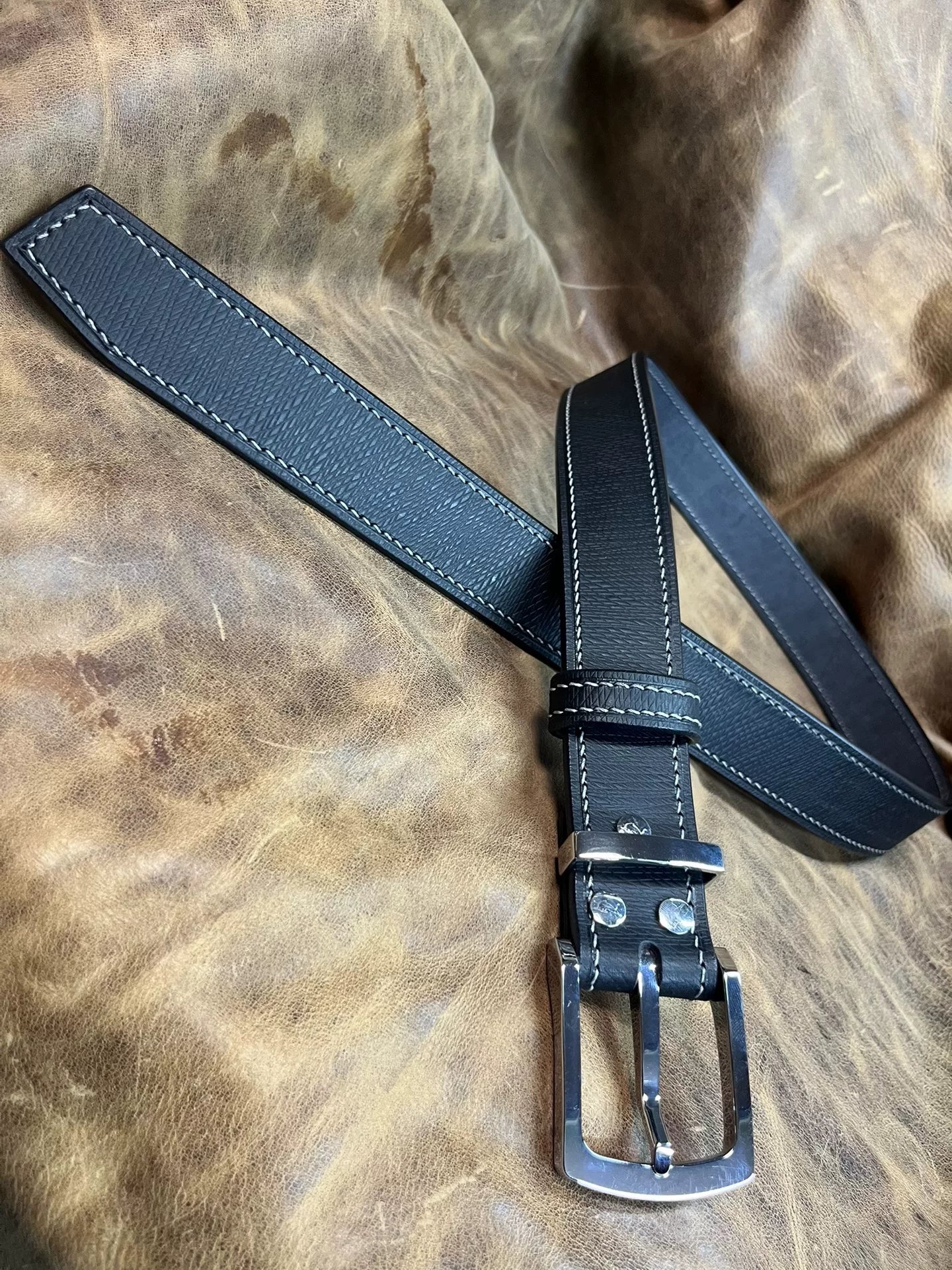 Imported Italian saddle vegetable tanned leather with genuine Gadfl…