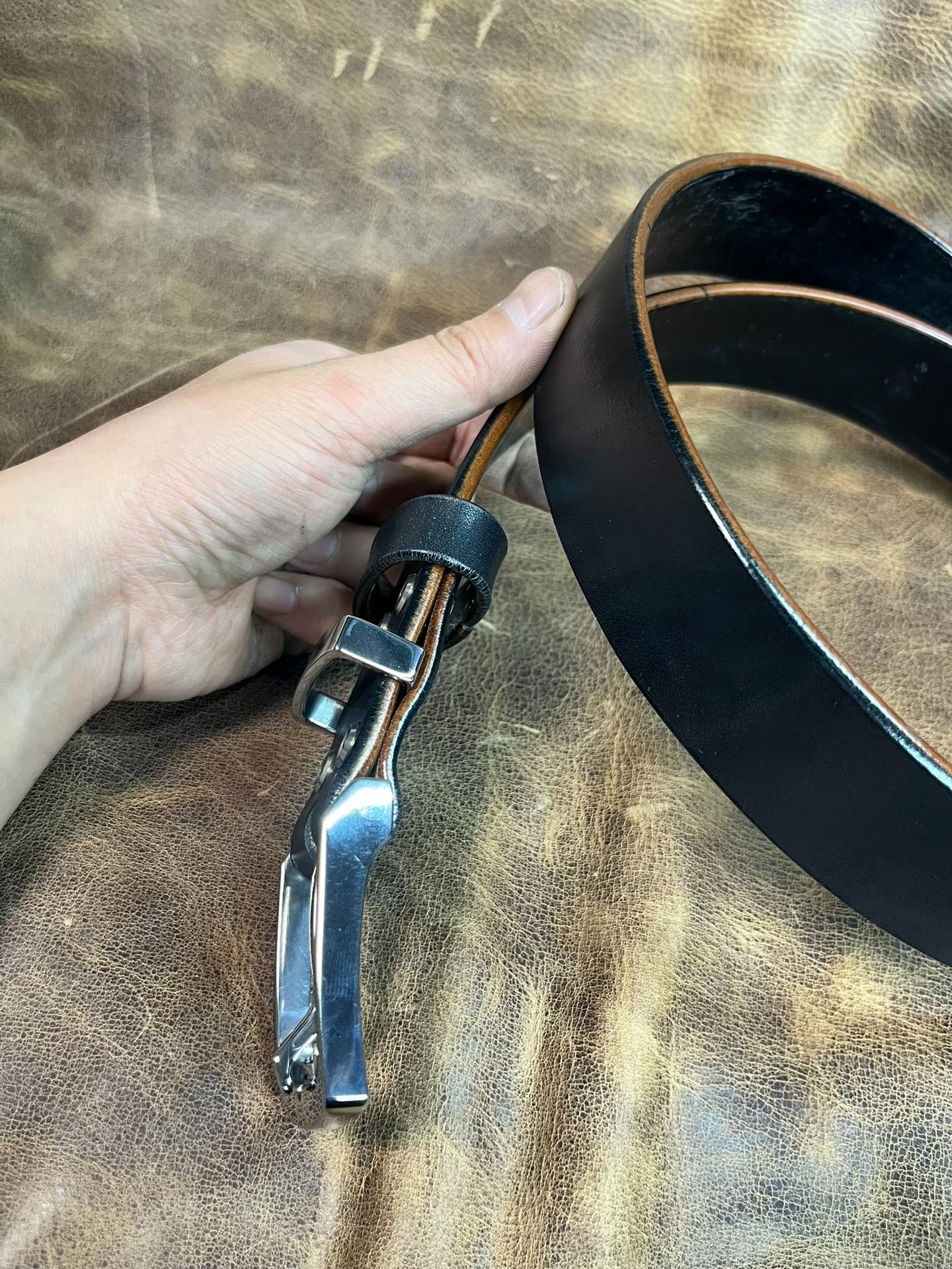 5.5mm thick Japanese Tochigi Shonan back leather belt with handmade…