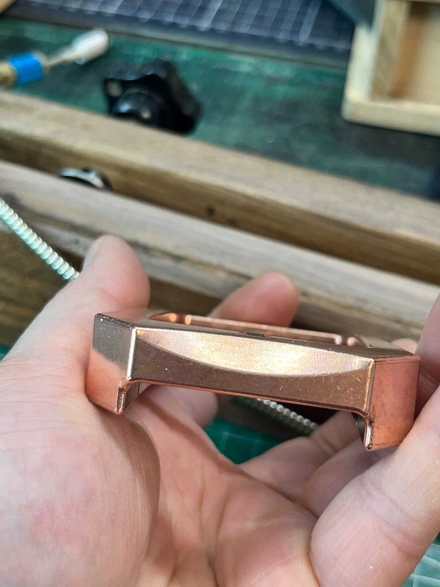 Half a kilogram of red copper and pure copper octagonal belt buckle…