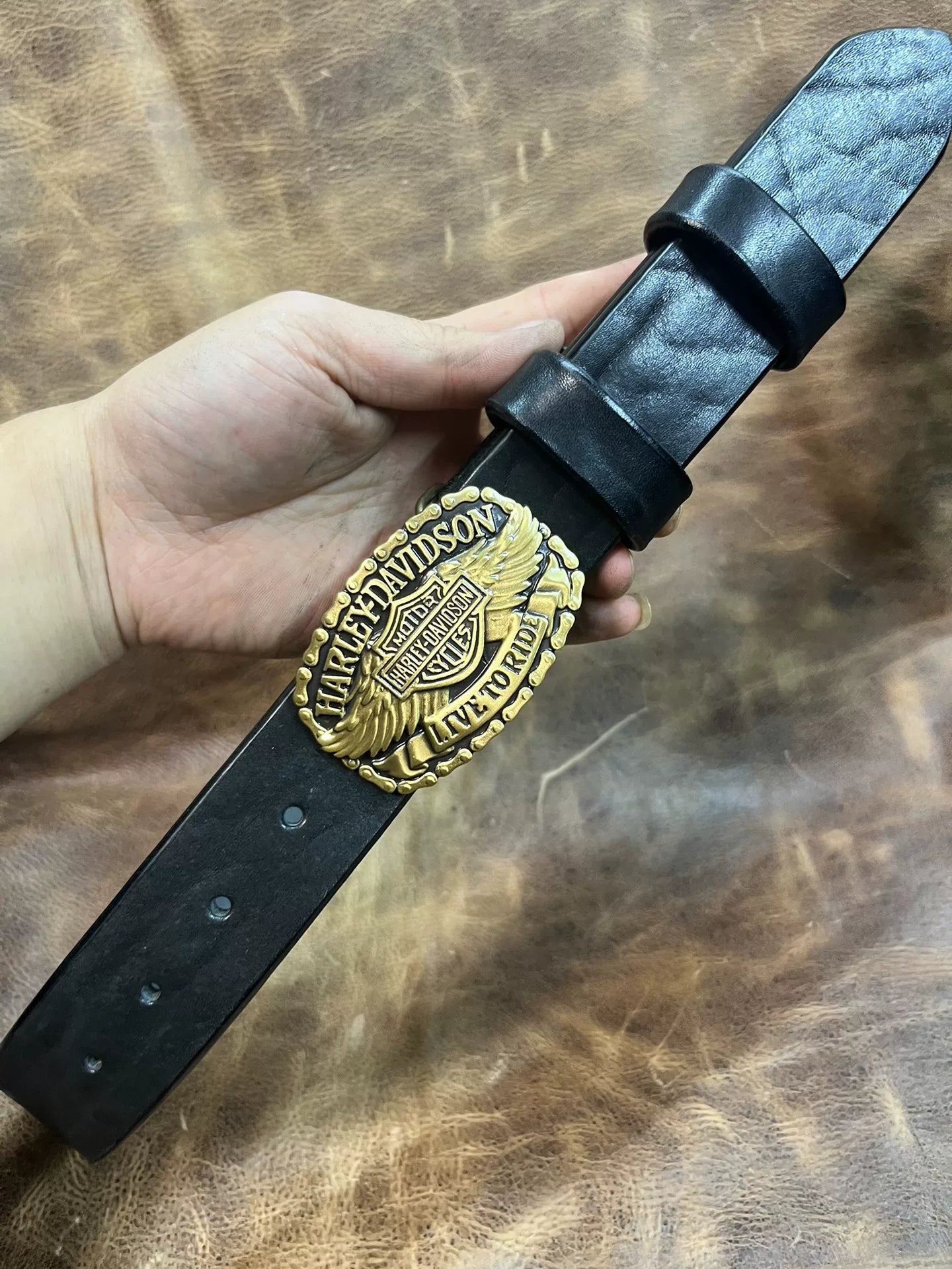 Harley-Davidson belt buckle with black bison leather