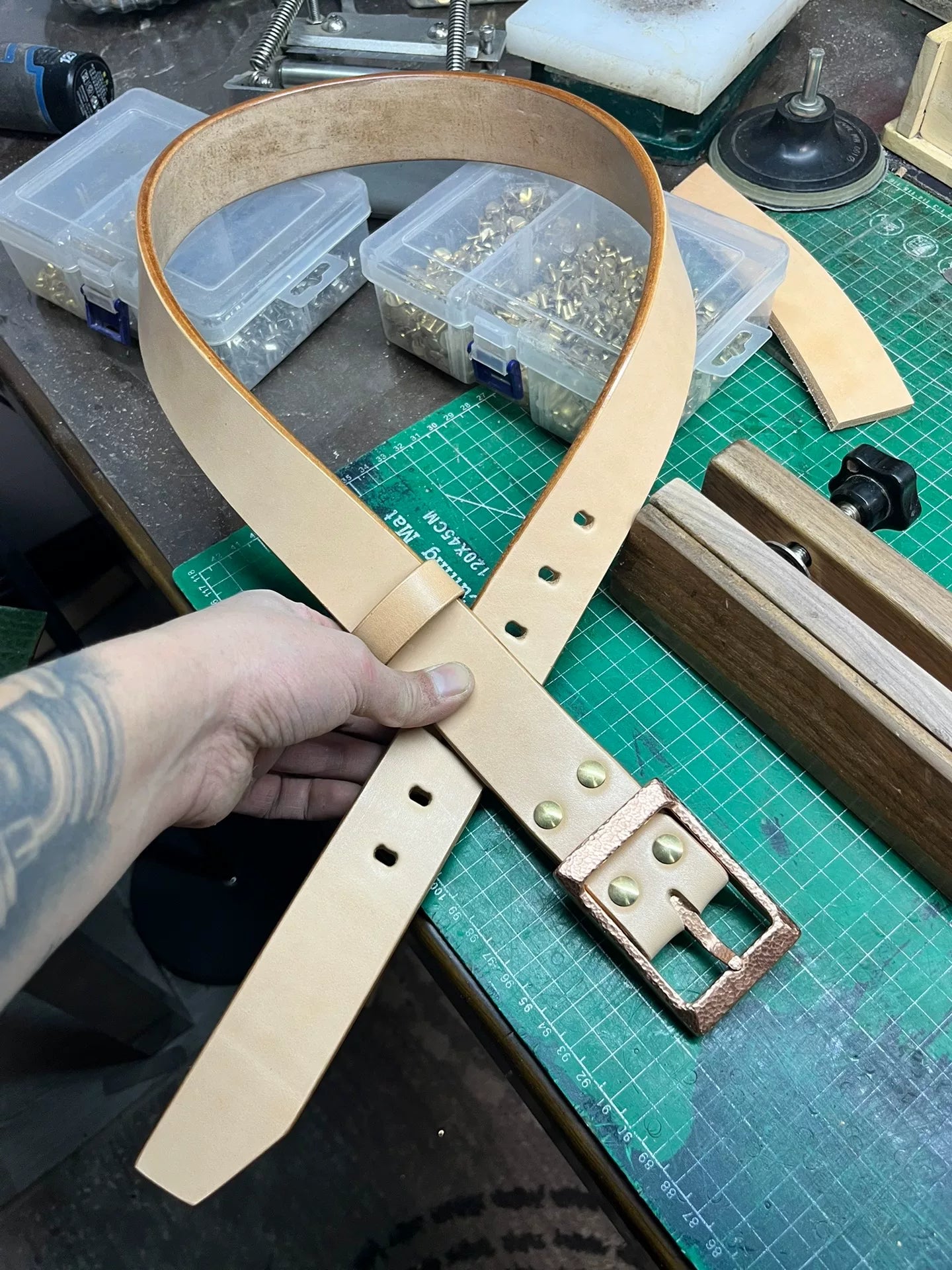 Meian leather handmade belt