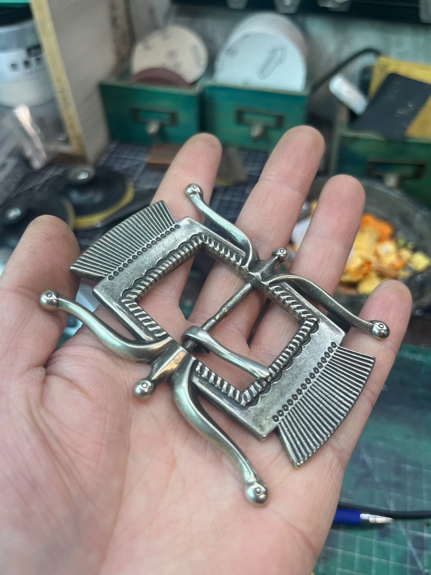 RRL Vintage Silver-Plated White-Bronze Buckle — Aged Finish
