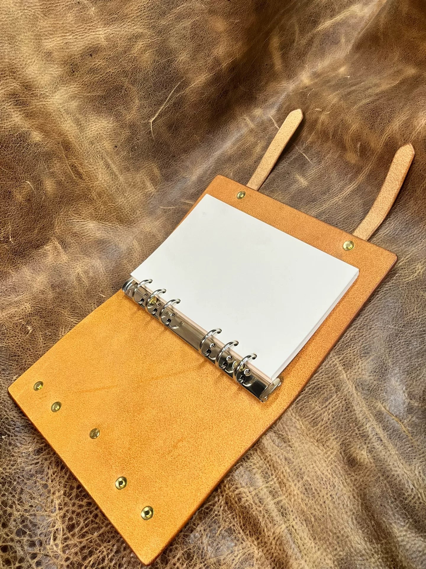 Horwen style oil wax leather A6 made of 4mm single layer thickness…