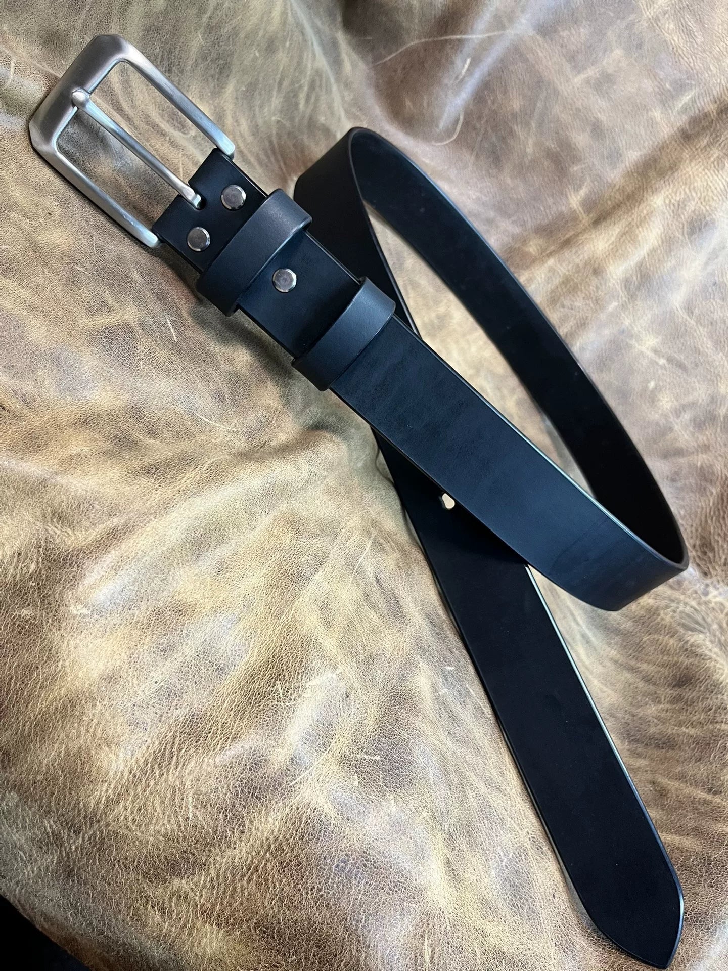 Italian vegetable tanned handmade belt