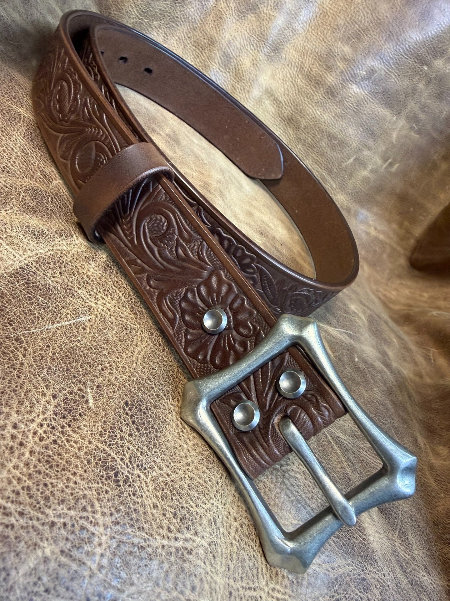 Meian's custom-made brown carved handmade belt