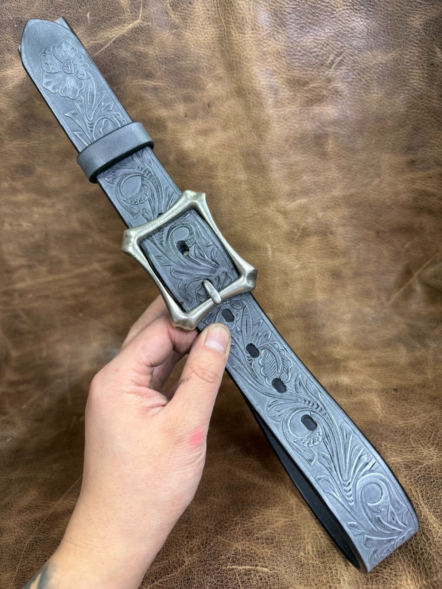 Customized Italian horse rein carving handmade belt
