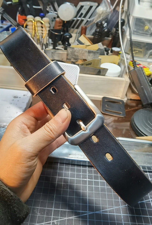 Meian handmade belt, imported from Meian. Black, business casual belt