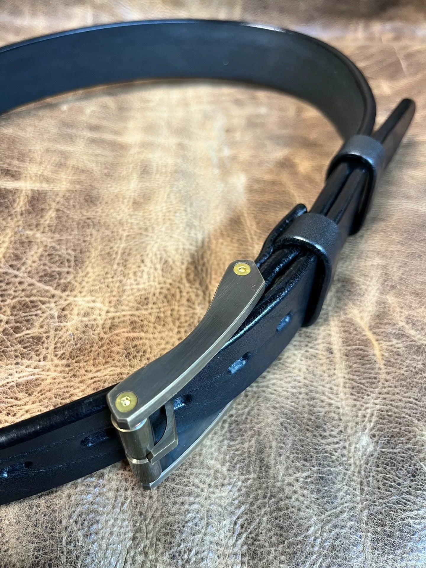 Tiger handmade black bison leather belt with brass wire cut buckle