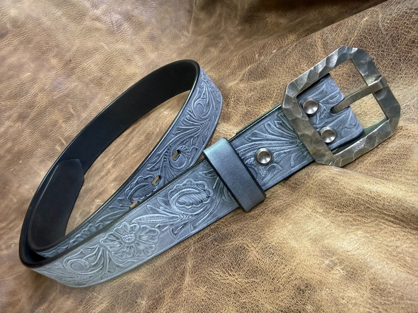Customized Italian horse-rein carved handmade belt