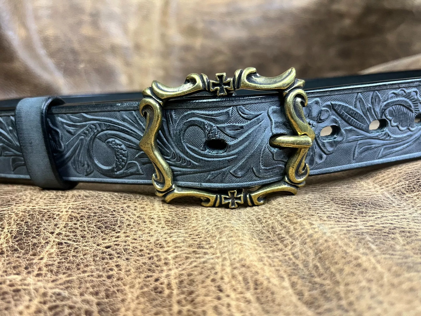 Customized Italian horse rein carving handmade belt