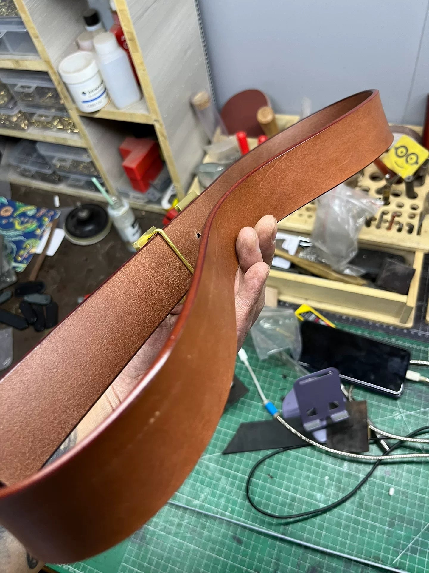 Handmade belt made of Italian Tuscan vegetable-tanned first-grain c…