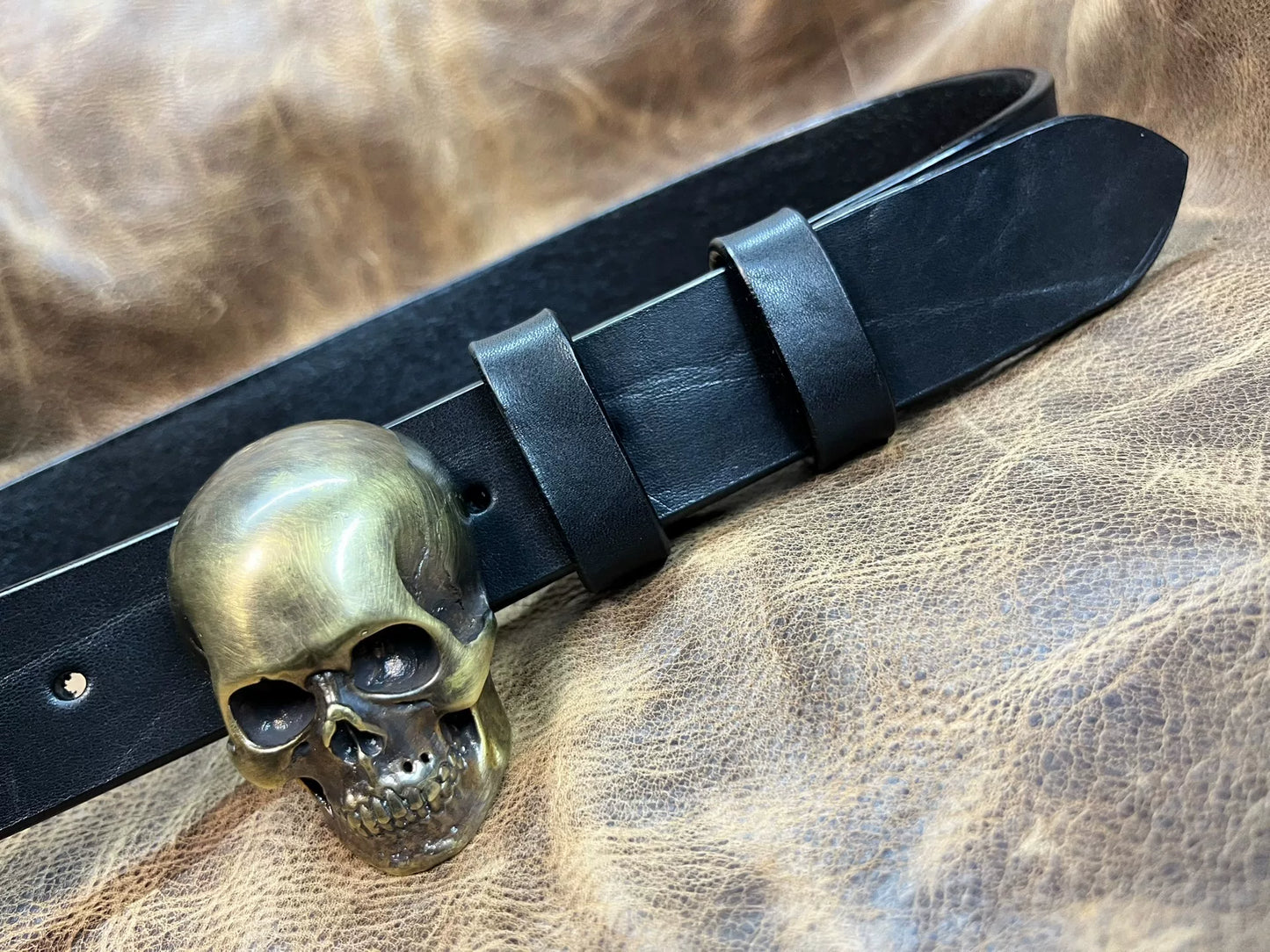 American retro skull pure copper belt buckle with black bison leath…
