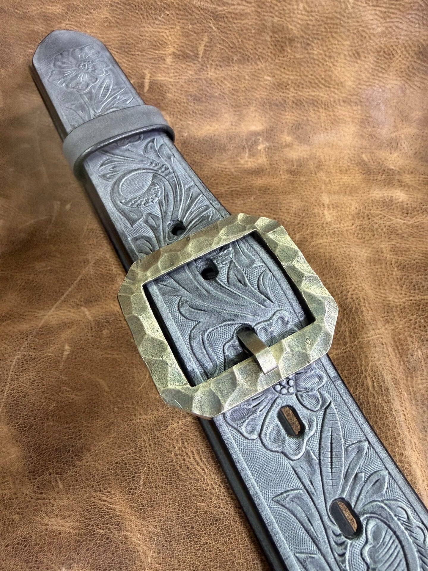 Customized Italian horse-rein carved handmade belt