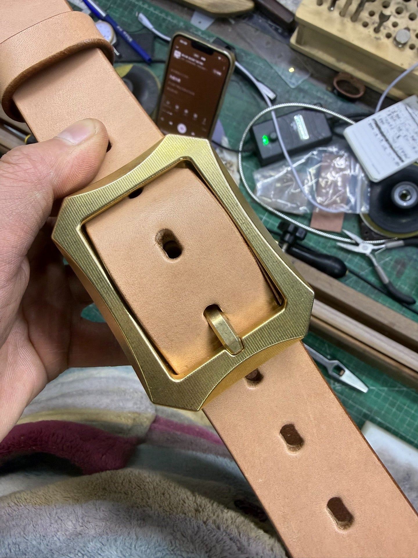 5mm Saddle Leather with Solid Brass Octagonal Line-Cut Buckle