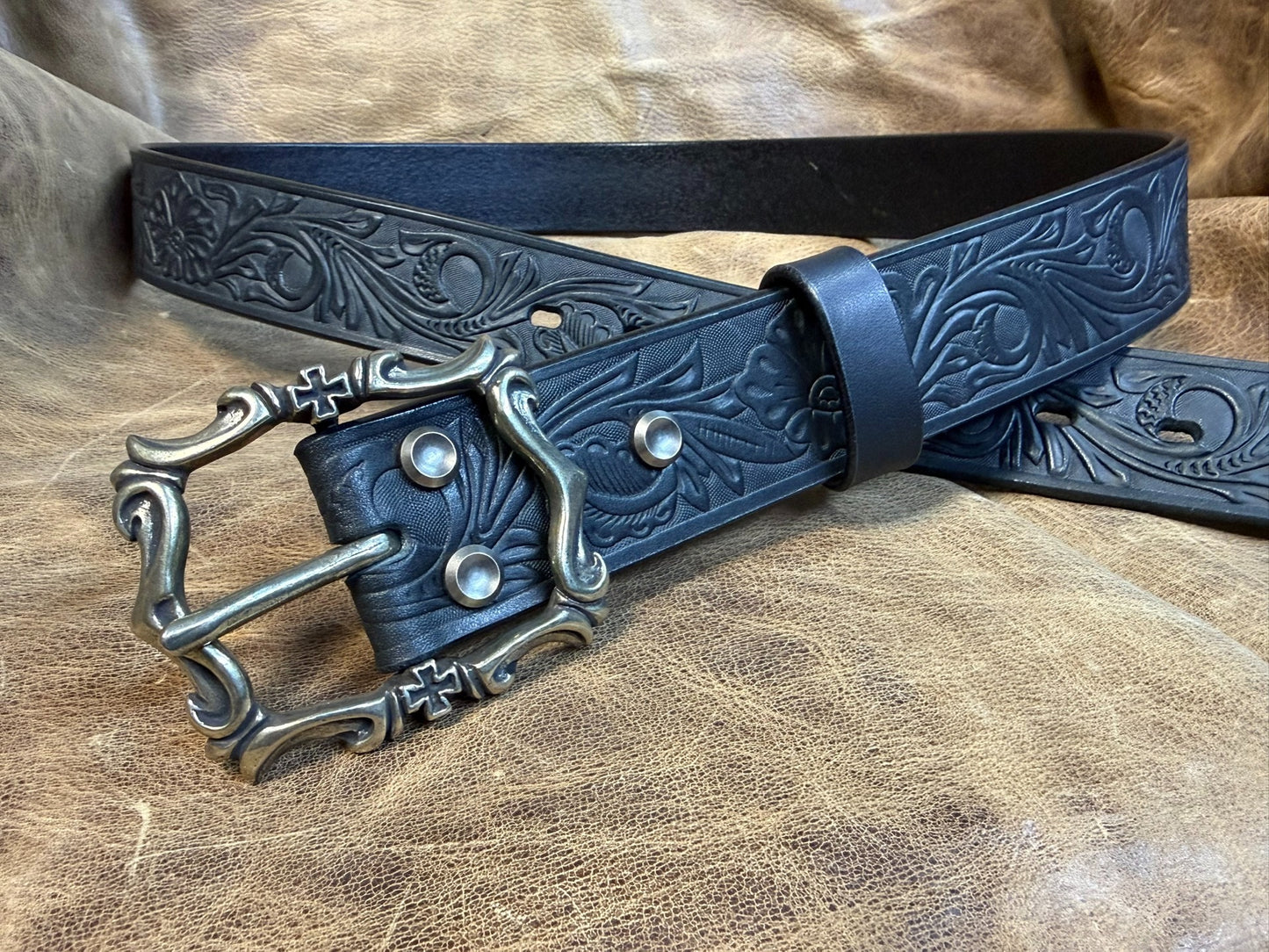 Customized Italian saddle carved handmade belt