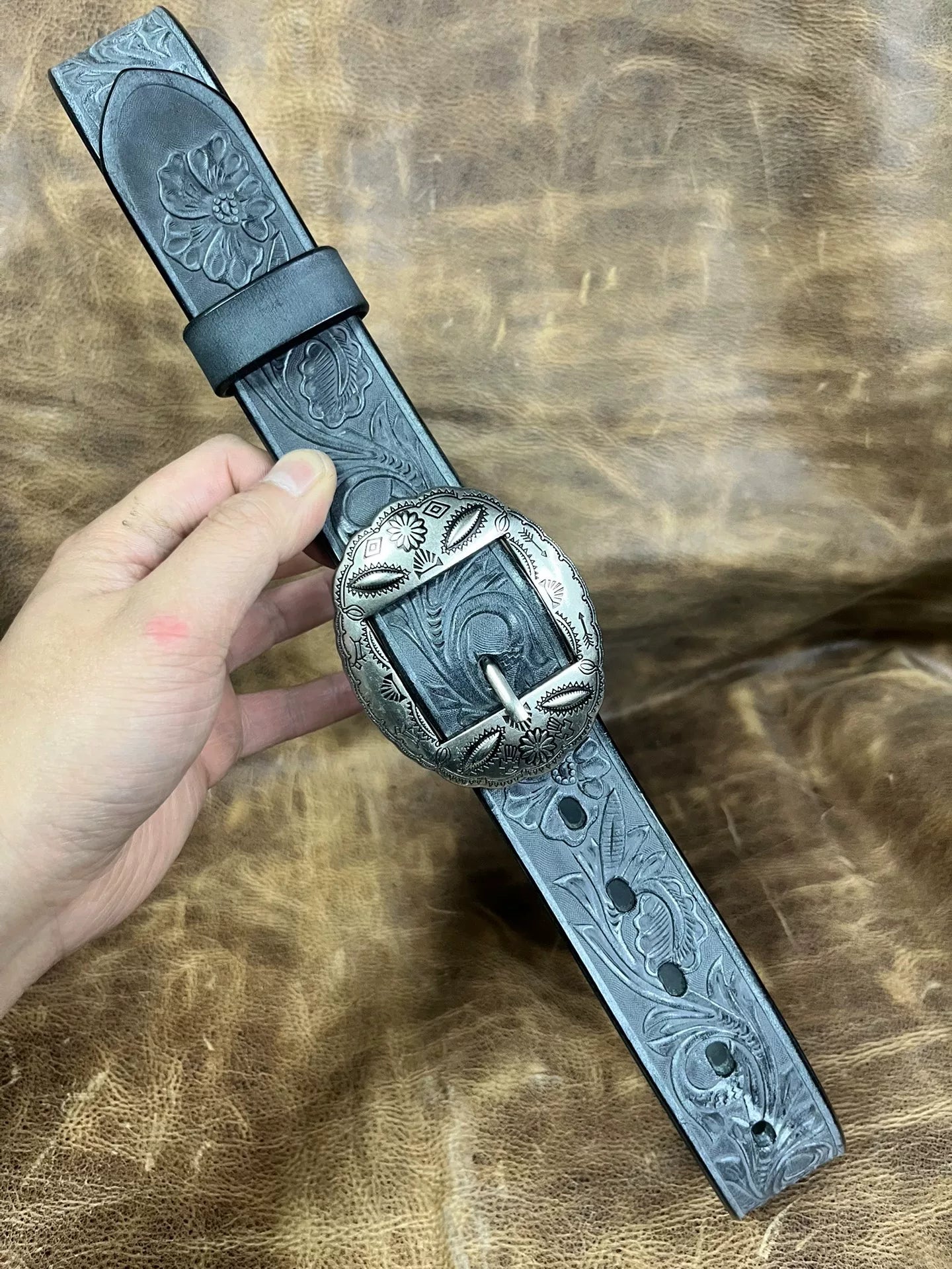 Customized Italian horse rein carving handmade belt