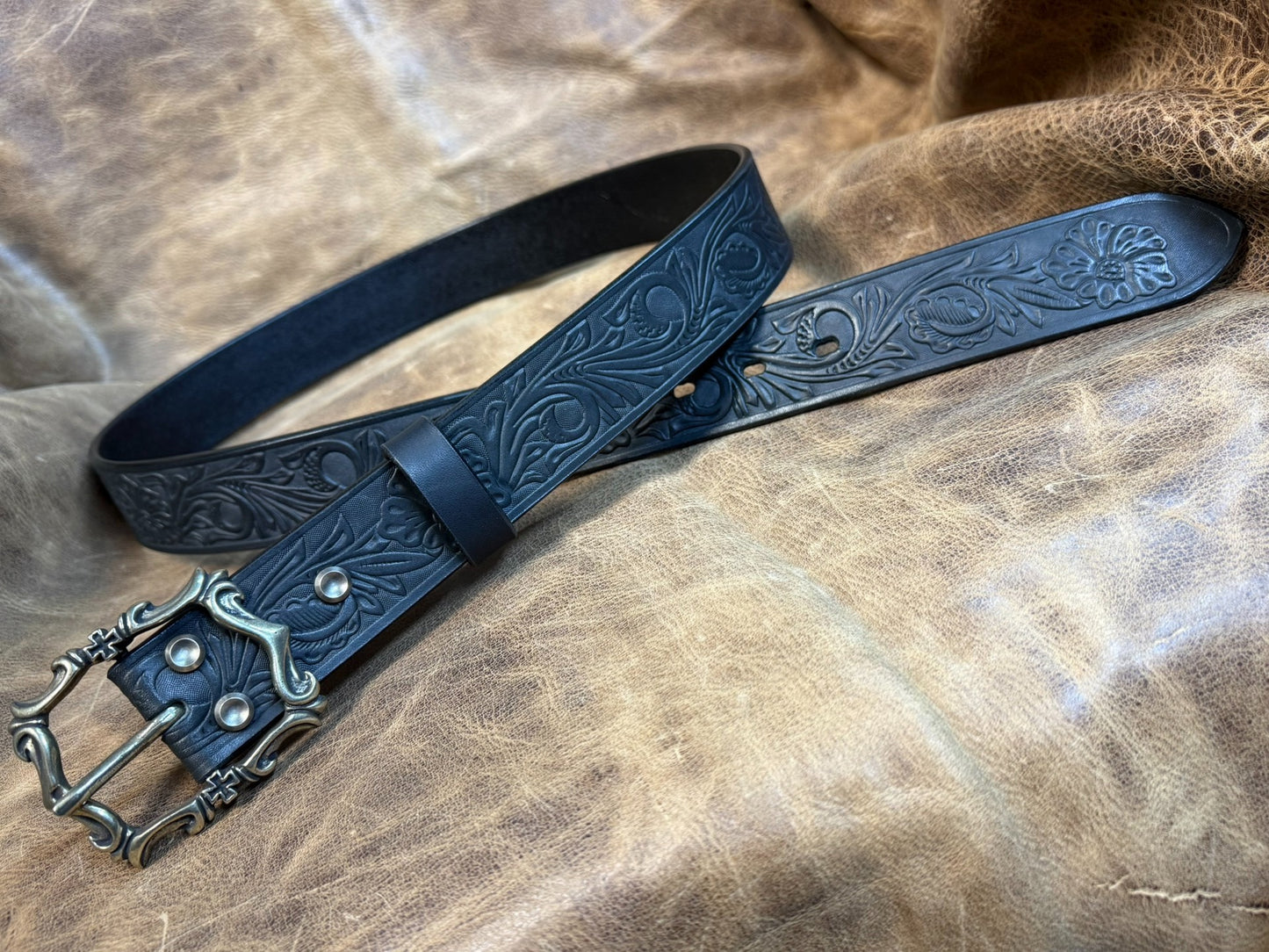 Customized Italian saddle carved handmade belt