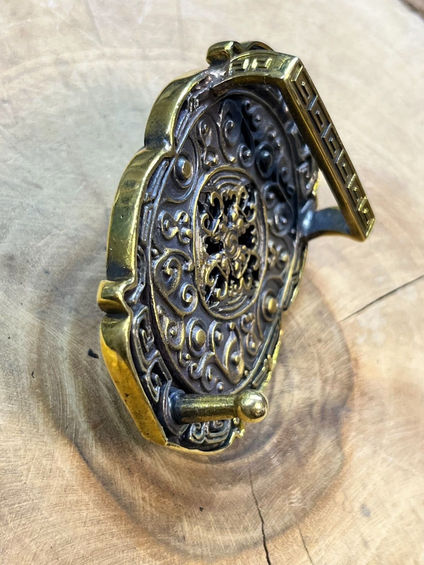 Domineering three-dimensional zodiac tiger head belt buckle with sm…
