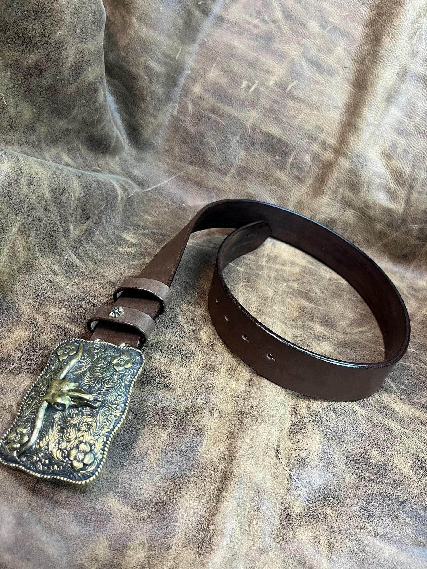 Handmade western medieval Ami khaki bull head belt