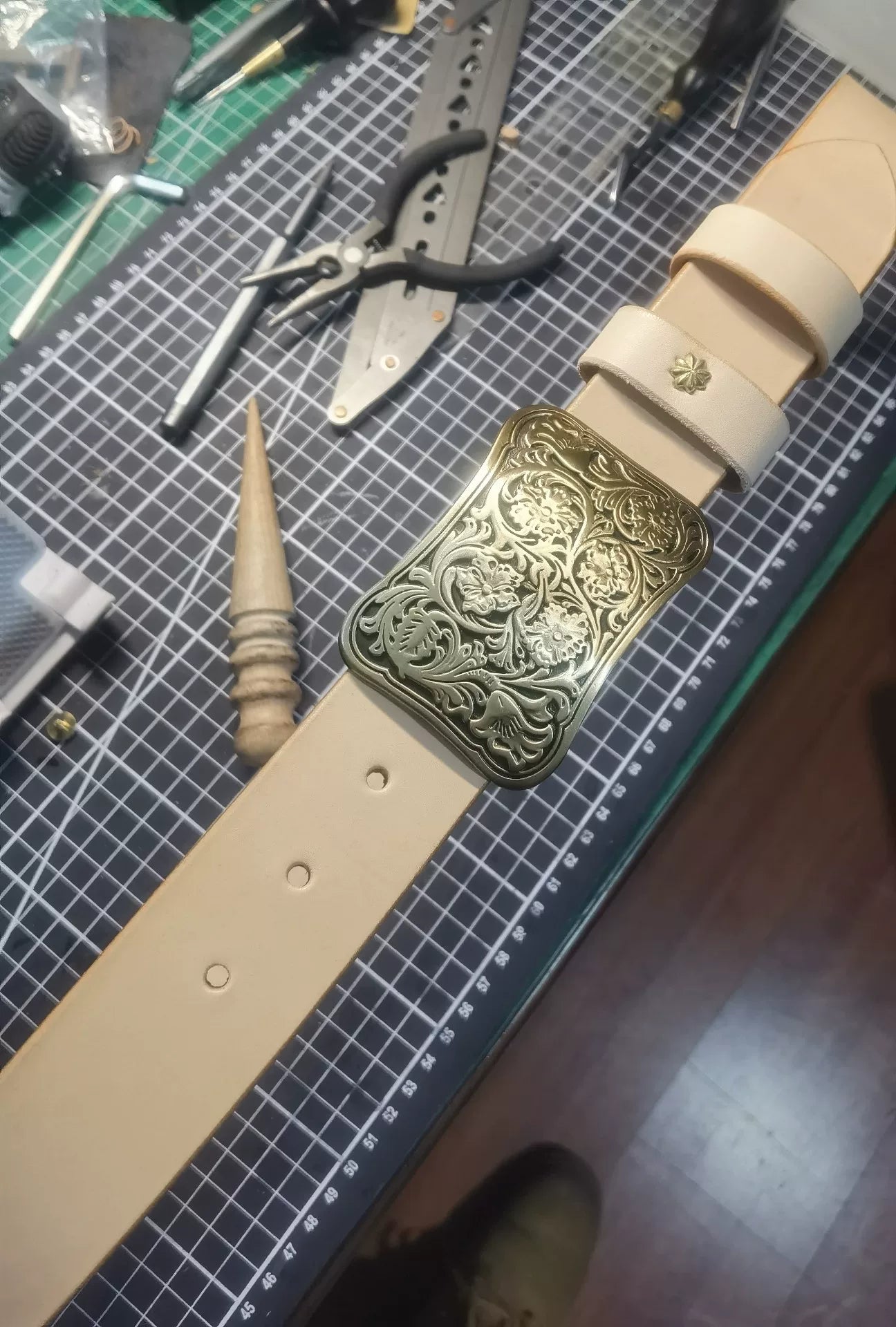 Meian leather handmade belt