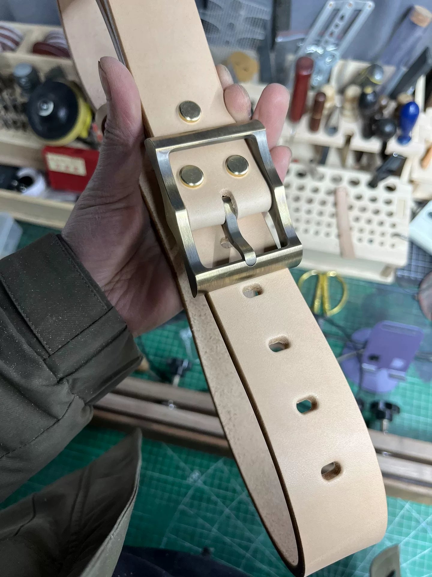 Premium Muchen Batman Belt Buckle — CNC Brass Craftsmanship