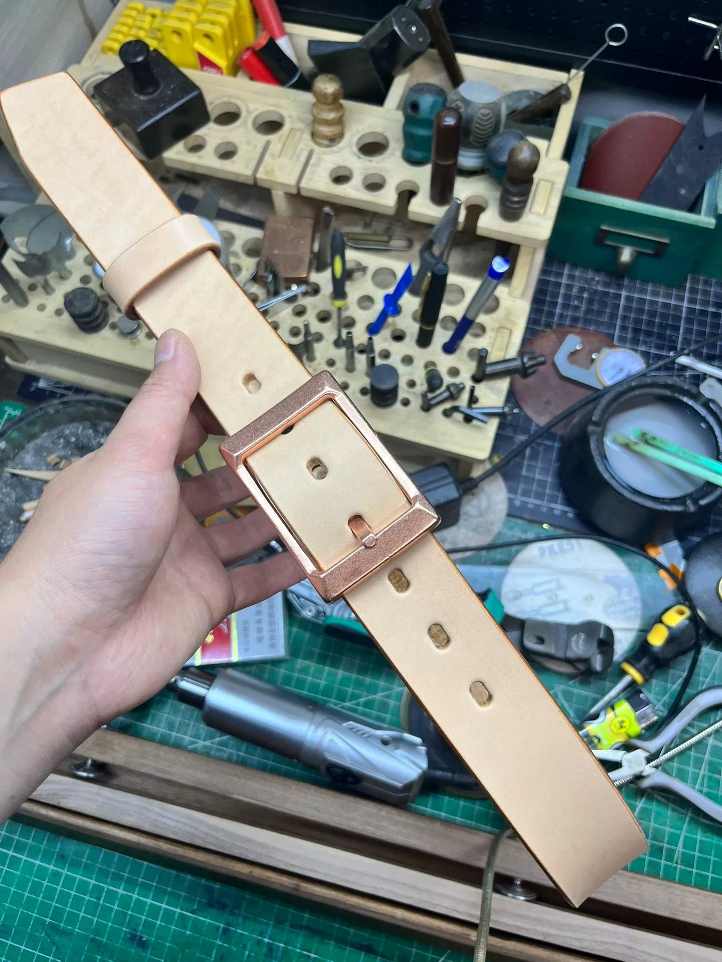 5mm thick beautiful saddle with copper cow 4