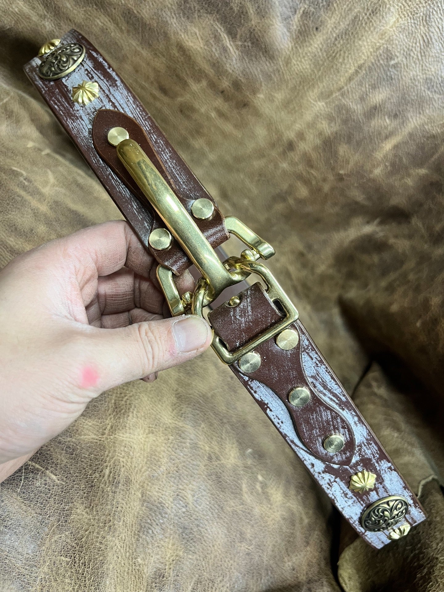 TWS British Bridle Cowhide Men's Cavalry Belt — Multi-Hole Adjustable